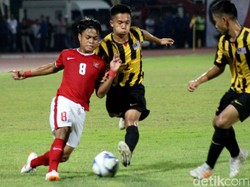 Skor imbang tanpa gol bertahan hingga turun minum.