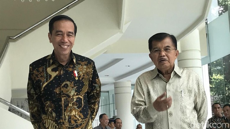 Jokowi-JK Hadiri Buka Puasa Bersama Partai Golkar Jokowi-JK Hadiri Buka Puasa Bersama Partai Golkar