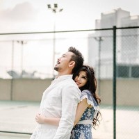 Aktor Denny Sumargo dan Dita Soedarjo batal menikah, tiga bulan setelah melangsungkan lamaran di The Dharmawangsa Residence, Jakarta Selatan. Perbedaan visi dan misi diakui keduanya jadi penyebab mereka tak bisa bersatu. Foto: Instagram @matahatigraphy