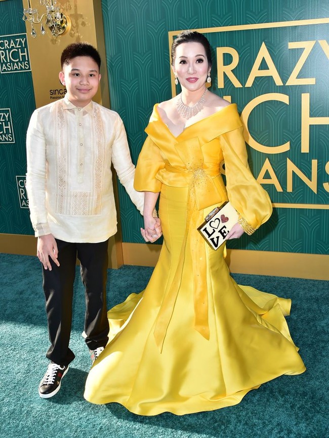 Kris Aquino yang dikenal sebagai putri bungsu mantan presiden Filipina, Corazon Aquino, hadir di premier film Crazy Rich Asians yang digelar di TCL Chinese Theatre, Los Angeles, Rabu (8/8/2018). Kris juga didapuk sebagai bintang film tersebut meskipun bukan yang utama. Dia berperan sebagai Princess Intan, putri kerajaan dari Asia yang sombong. Foto: Getty Images