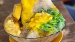 Sluurp! Panas-panas Begini Siapa Mau Cendol Durian?