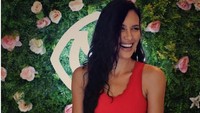 Belum lama ini Sophia Latjuba berulang tahun yang ke-48, ia pun masih terlihat cantik dan seksi.   Foto: Dok. Instagram/sophia_latjuba88