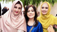 Tak ada foto mantan suaminya itu di jejaring instagram milik Dina Lorenza. Dok. Instagram/dinalorenza1975