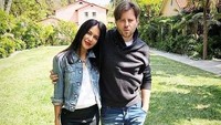 Sophia tak menjawab secara gamblang, namun ia pernah menuliskan hastag bestfriend di fotonya dan Bogdan. Dok. Instagram/bogdanvlase