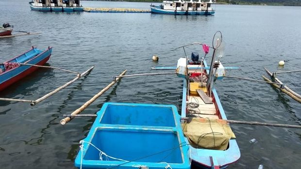 4 Nelayan Ini 5 Hari Bertahan Hidup di Atas Pecahan Kapal di Laut