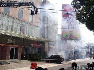 Polisi Simulasi Lumpuhkan Teroris di Hotel Atlet Asian Games