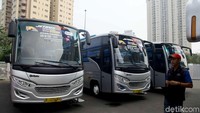Bus itu diserahkan untuk mengangkut para atlet dan pendukung Asian Games di Palembang, Jakarta, dan Jawa Barat.