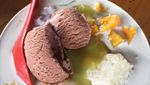 Sluurp! Panas-panas Begini Siapa Mau Cendol Durian?