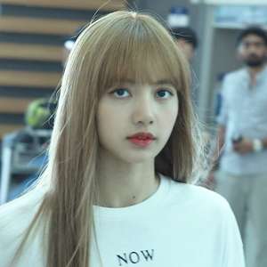 8 Fakta Lisa  BLACKPINK  yang Dihujat Haters