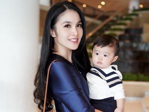 Yoga Beri Banyak Manfaat pada Sandra Dewi Saat Jadi Ibu