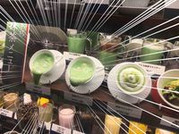 Panasnya Udara di Jepang Membuat Display Makanan Plastik Meleleh