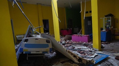 Potret Puskesmas yang Hancur Akibat Gempa Lombok