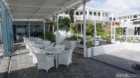 Ada beberapa tipe kursi, dari kursi biasa, gazebo sampai kursi dengan kolam mini (Shinta/detikTravel)