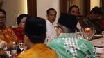 Senyum Koalisi Jokowi Teken Dokumen Capres-Cawapres