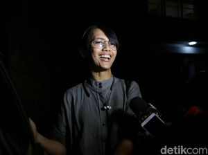 Nina Tamam dan Erikar Lebang Kompak Hadir di Sidang Cerai
