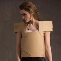 Marisa Lia merupakan fotografer yang juga pencinta desain asal Hamburg, Jerman. Wanita 27 tahun ini ingin menunjukkan bahwa kreativitas bisa membuat kardus bekas terlihat lebih artistik. Foto: Dok. Marisa Lia