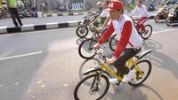 Selain jalan santai, Jokowi juga senang bersepeda menikmati waktu senggangnya. (Foto: dok detikcom)