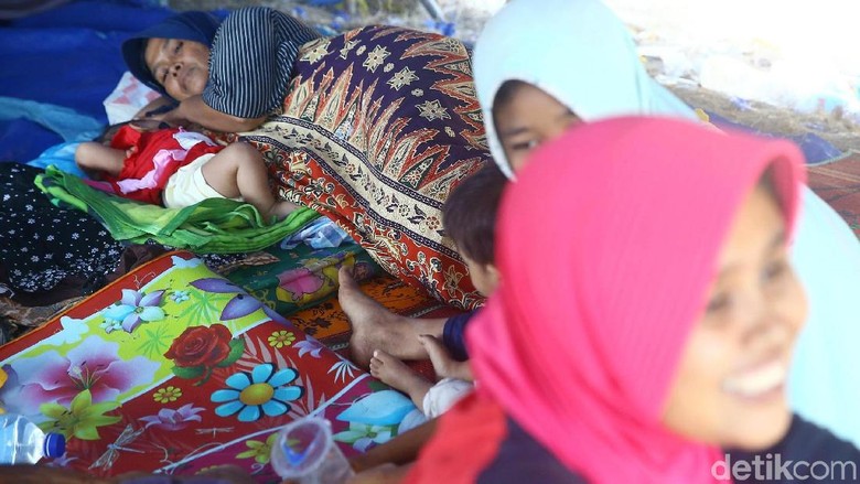 BNPB: Hindari Donasi Susu Formula untuk Bayi Korban Gempa Lombok BNPB: Hindari Donasi Susu Formula untuk Bayi Korban Gempa Lombok