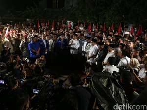 Tim Prabowo Minta Ketua NasDem Tegur Mendag Ketimbang Bikin Puisi