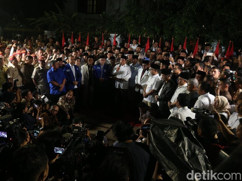 Tim Prabowo Minta Ketua NasDem Tegur Mendag Ketimbang Bikin Puisi Tim Prabowo Minta Ketua NasDem Tegur Mendag Ketimbang Bikin Puisi