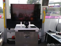 Ada Bus Hantu Keliling GBK