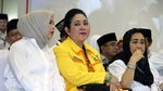 Potret Prabowo Diapit Sandiaga dan AHY saat Daftar ke KPU