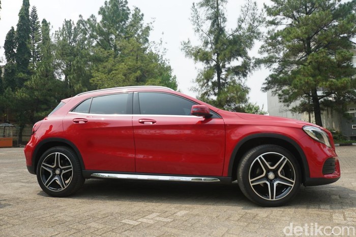 Ototest Mercedes-Benz GLA 200 AMG Line