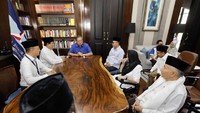 Tampak ada Prabowo, Zulkifli Hasan, Amien Rais, Eddy Soeparno, dan Rachmawati Soekarnoputri saat bertemu SBY (Foto: Anung Anindito)