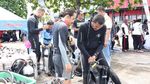 Foto Persiapan Penyelam Wanita Pecahkan Rekor MURI di Manado