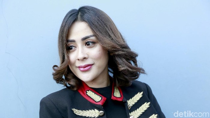 Selvi Kitty saat ditemui di kawasan Trans TV.