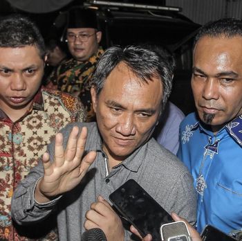 Soal Demiz, Ruhut Sindir Andi Arief Kekanak-kanakan