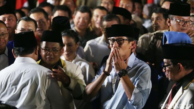 Ketum Gerindra Prabowo Subianto dan Sandiaga Uno mendeklarasikan diri jadi capres-cawapres 2019.