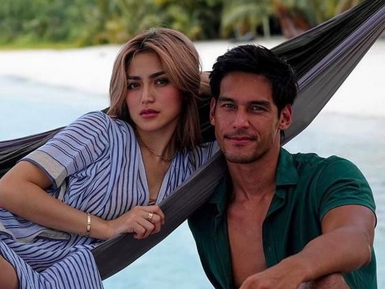 Sedap! Jessica Iskandar dan Richard Kyle Akhirnya Deklarasi Juga Sedap! Jessica Iskandar dan Richard Kyle Akhirnya Deklarasi Juga