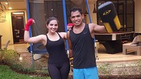 Ashanty pernah jadi sorotan usai fotonya dengan baju olahraga yang membuat netizen salah fokus. Dok. Instagram/andre_talabbesy