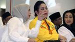 Akrabnya Titiek Soeharto dan Istri Sandiaga Uno di KPU