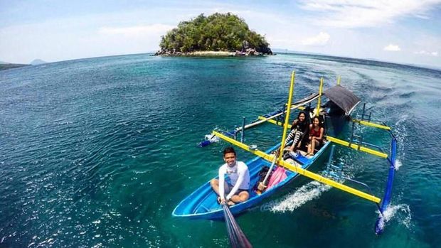 Sekelumit Kisah para Penjaga Pulau Filonga 