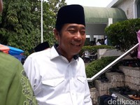 Pesan Lulung ke Ahok Lewat Pantun Es Kemong