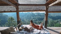 Di lihat dari postingan Instagramnya, awal Juni lalu Four Sakonrut berlibur ke Bali. Tepatnya ke Ubud. (khunfour/Instagram)