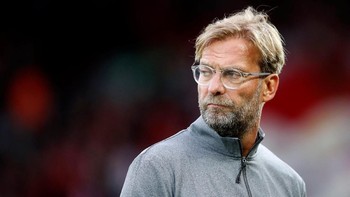 3. Menurut data yang dirangkum BetVictor, Juergen Klopp dari Liverpool dibahas 128.630 kali di Twitter sampai pekan keempat lalu. (Foto: Carl Recine/Action Images via Reuters)