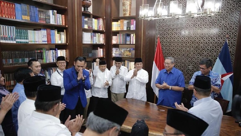 Doa SBY: Ya Allah, Jangan Beri Jalan Mudah dan Lunak Bagi AHY-Ibas Doa SBY: Ya Allah, Jangan Beri Jalan Mudah dan Lunak Bagi AHY-Ibas