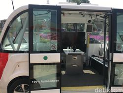 Ada Bus Hantu Keliling GBK