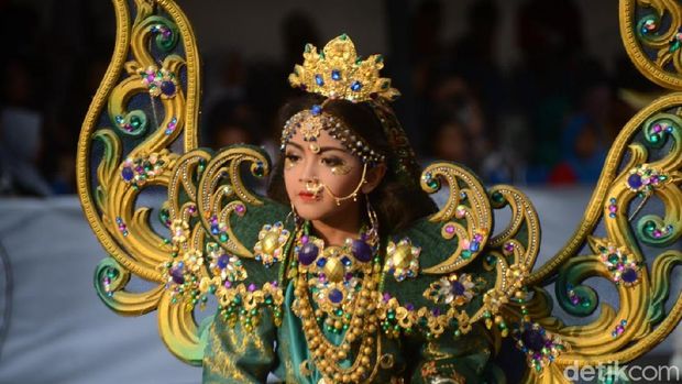 Saat Bocah-bocah Cilik Ikut Semarakkan Jember Fashion Carnival 