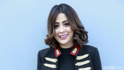 Hamil Besar, Selvi Kitty Nggak Sabar Tunggu Kelahiran Anak Pertama Hamil Besar, Selvi Kitty Nggak Sabar Tunggu Kelahiran Anak Pertama