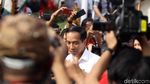 Bersih, Merakyat, Kerja Nyata di Dada Jokowi