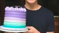 Berawal dari sebuah oven yang diberikan kedua orang tuanya sebagai kado ulang tahunnya ke delapan, Ryan mulai memasak cake pertamanya. Foto: Instagram ryanwilsonbakes