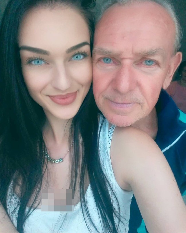 Dominika adalah seorang model dan pernah menjadi finalis Miss Slovakia. Fitur matanya yang cantik seperti boneka tersebut membuat Dominika pun jadi bintang Instagram dengan followers lebih dari 84 ribu. Foto: Instagram