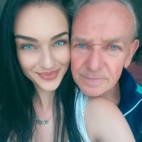 Dominika adalah seorang model dan pernah menjadi finalis Miss Slovakia. Fitur matanya yang cantik seperti boneka tersebut membuat Dominika pun jadi bintang Instagram dengan followers lebih dari 84 ribu. Foto: Instagram