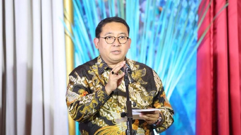 Bantah Andi Arief, Fadli Zon: Saya Tak Pernah Bicara Mahar Rp 500 M Bantah Andi Arief, Fadli Zon: Saya Tak Pernah Bicara Mahar Rp 500 M