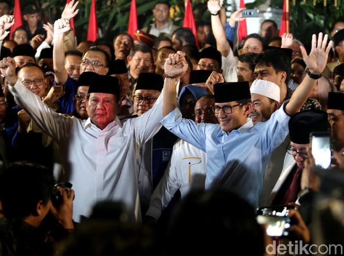 Sandiaga: Masyarakat Nggak Mau Prabowo Ubah Kostum