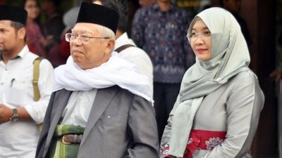 Gaya Hijab Istri Maruf Amin, Mantan Perawat Gigi di Puskesmas